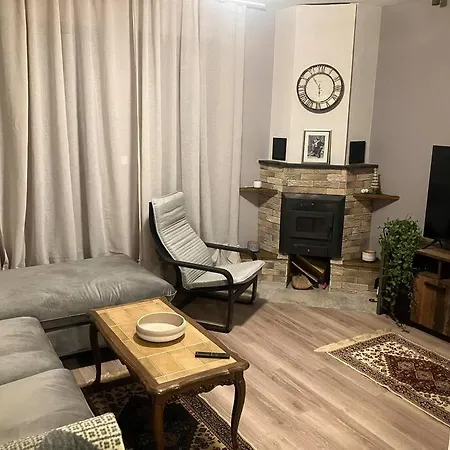 Casa vacanze в 12 и 5 Dolna Banya