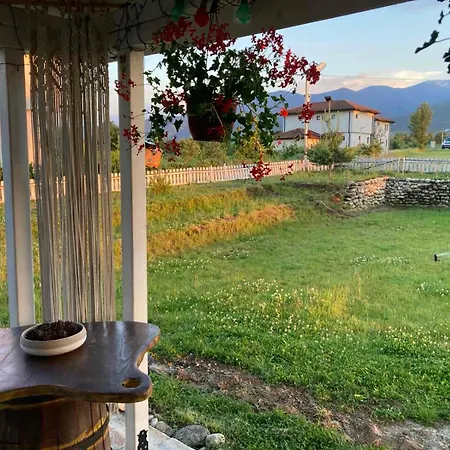в 12 и 5 Casa vacanze Dolna Banya