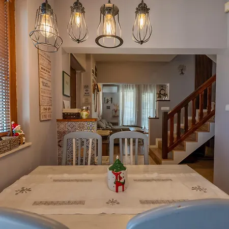 Ferienhaus в 12 и 5 *