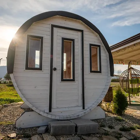 Ferienhaus в 12 и 5 Dolna Banya