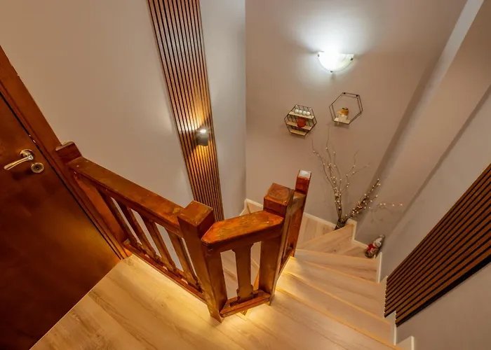 в 12 и 5 * Dolna Banya